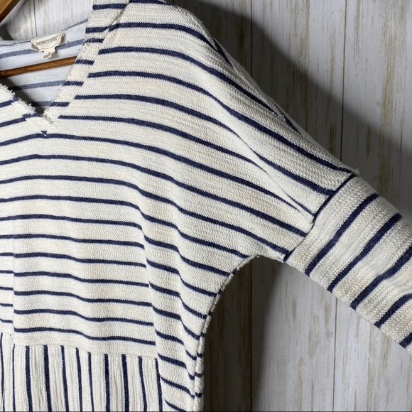 Coverstitched Women's Hood Pullover Sweater Small - Picture 4 of 8